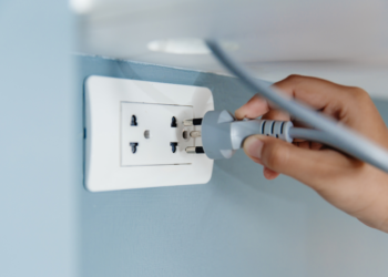 Plug in Socket