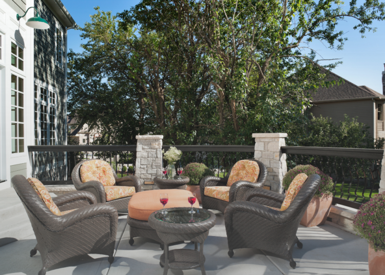 Alfresco Living in the UAE - See What’s Hot in Outdoor Furniture for This Season