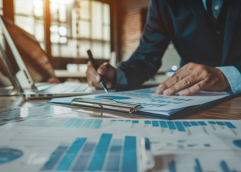 Endowment Model and Its Benefits for Investors