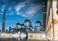 Sheikh Zayed Grand Mosque in Abu Dhabi, a free attraction featured in the guide
