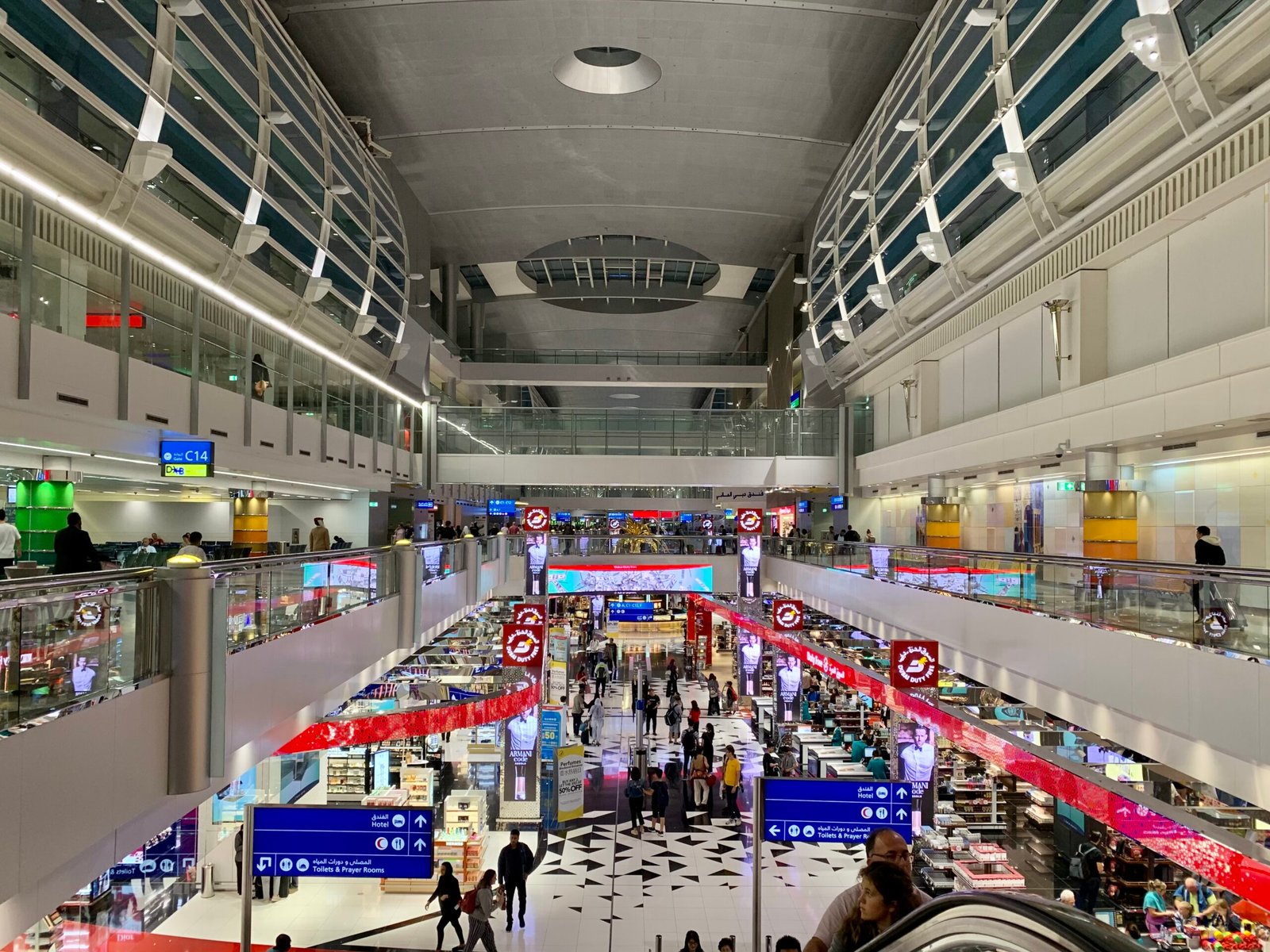 UAE Visa on Arrival 2026: Eligible Countries, Fees and Rules